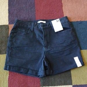 NWT SO Black Midrise Cuffed Shorts Size 13